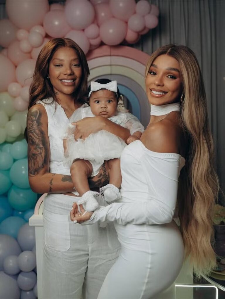Ludmilla exibe o rosto da filha em novas fotos e encanta: 'Família mais ...