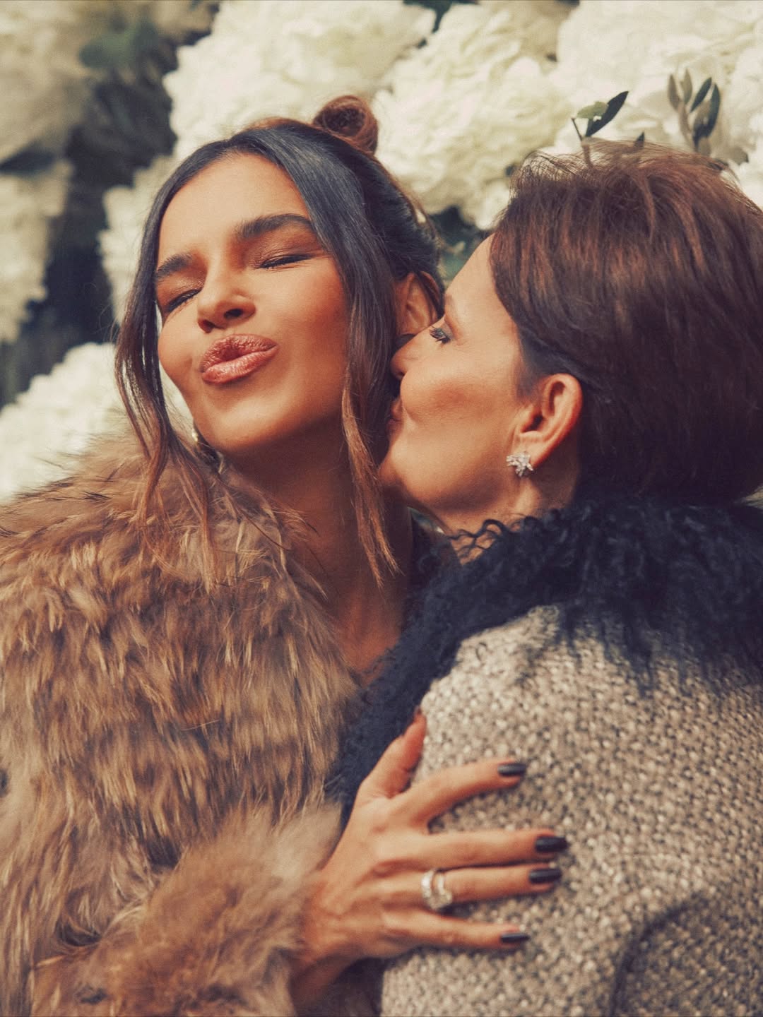 Mariana Rios com a mãe, Adriana - Foto: Reprodução / Instagram @marianarios 