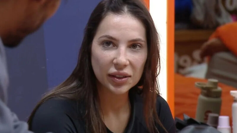 Martina Sanzi é expulsa de ‘A Fazenda 17’