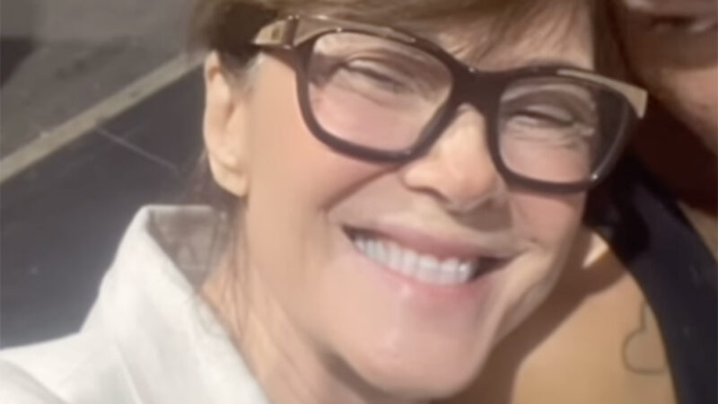 Atriz de Rainha da Sucata faz rara aparição com o filho que teve com Marcello Antony