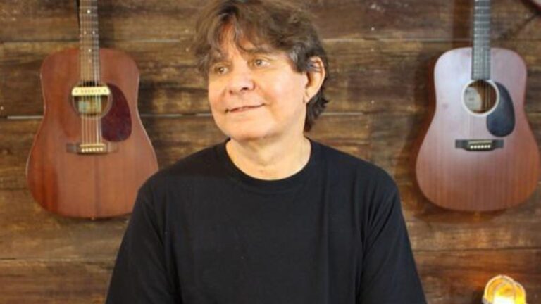 Morre cantor Lô Borges, um dos fundadores do Clube da Esquina, aos 73 anos