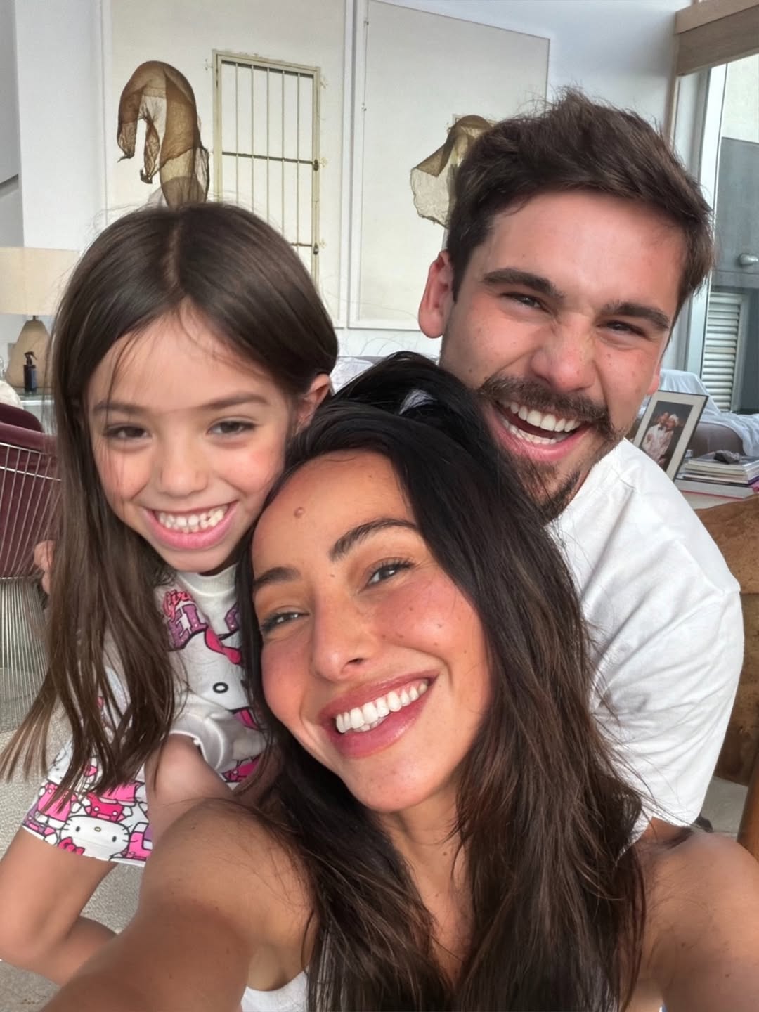 Nicolas Prattes, Zoe e Sabrina Sato - Foto: Reprodução / Instagram @sabrinasato