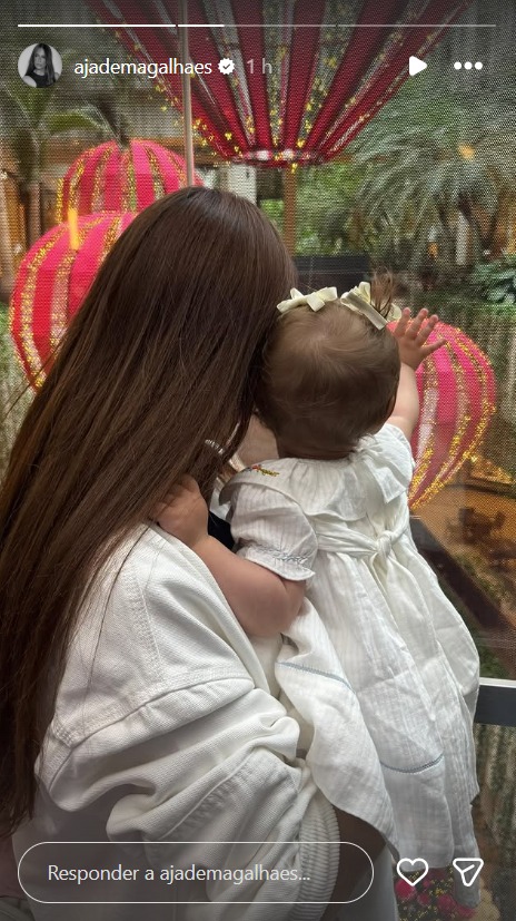 Jade Magalhães com a filha, Serena - Foto: Reprodução / Instagram @ajademagalhaes 