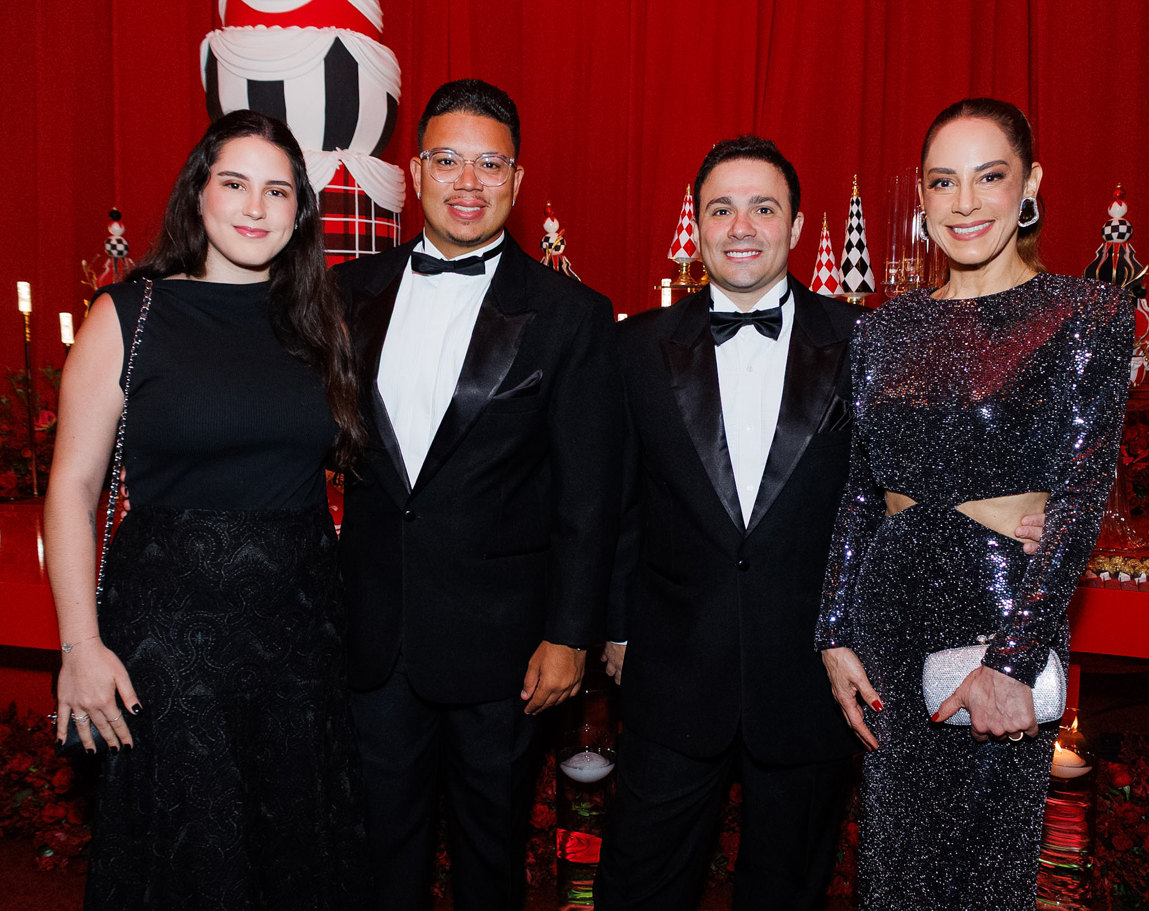 Amanda, Luiz, Gustavo Moura e Silvia Abravanel - Foto: BrazilNews