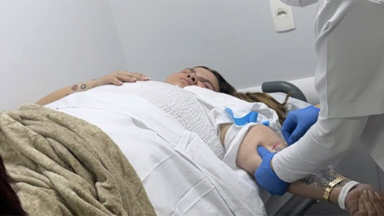 Thais Carla é internada às pressas: ‘Desmaiada no carro’