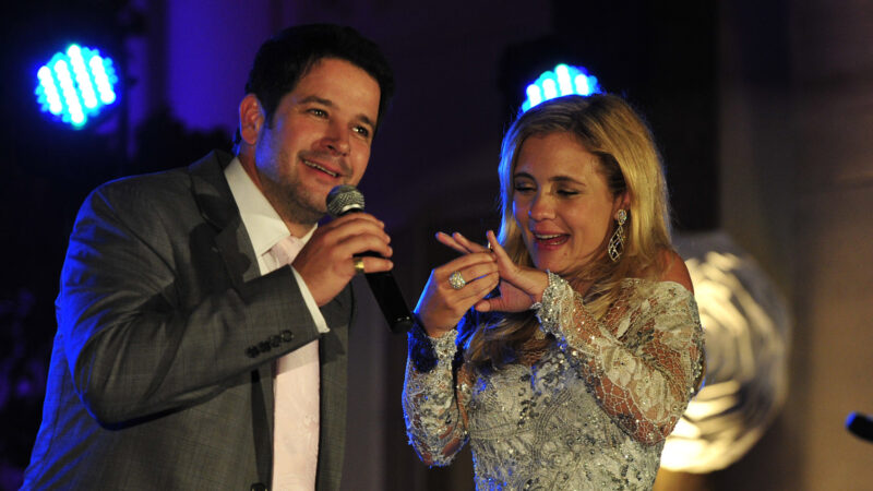 Tufão (Murilo Benício) e Carminha (Adriana Esteves) na novela Avenida Brasil - Foto: TV GLOBO / Renato Rocha Miranda