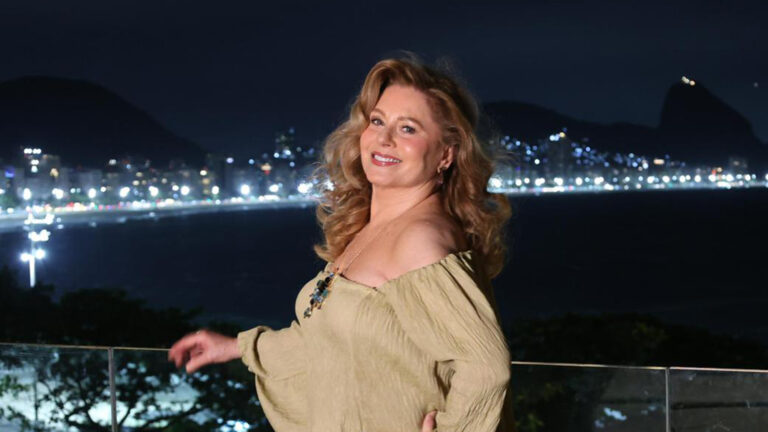 Vera Fischer comemora seu aniversário de 74 anos no Rio de Janeiro