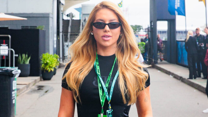 Virginia chama a atenção com situação de sua barriga no Grande Prêmio de F1