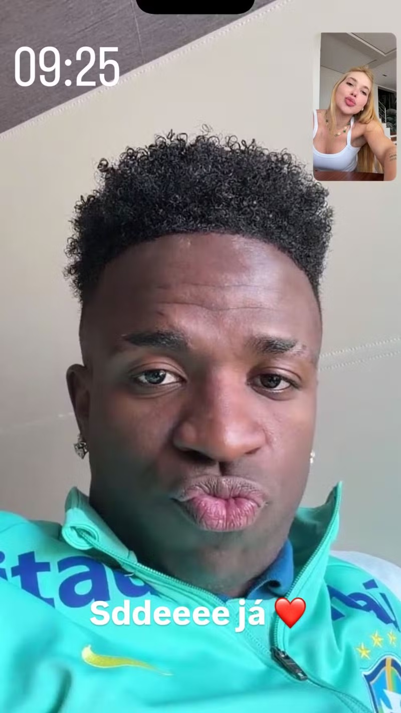 Virginia faz chamada de vídeo com Vini Jr. para matar a saudade — Foto: Instagram @virginia