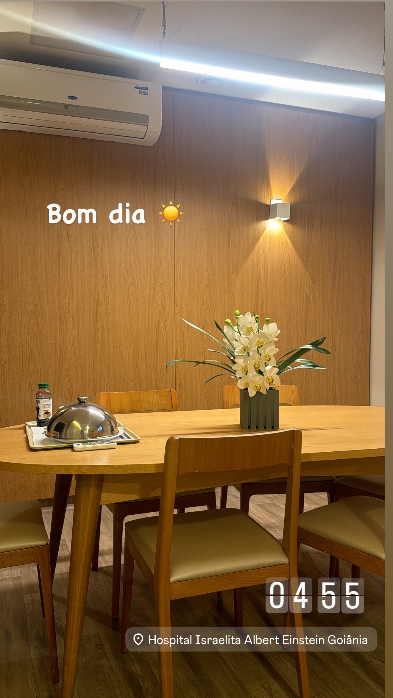 Poliana Rocha mostra Leonardo em hospital de Goiânia — Foto: Reprodução/Instagram @poliana