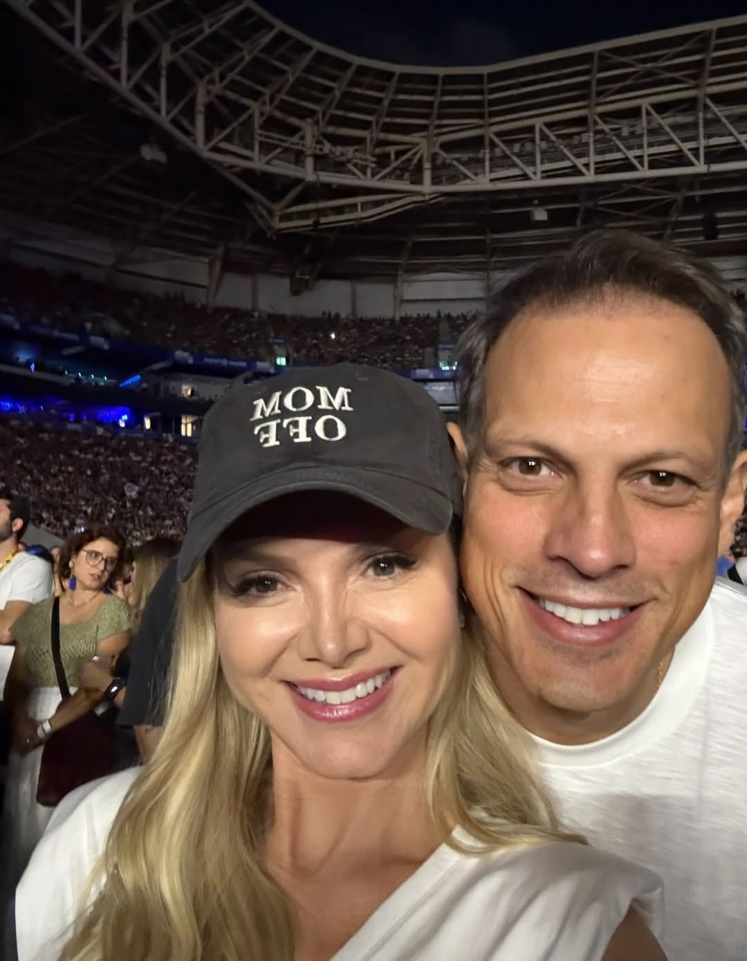 Eliana celebra o aniversário do marido — Foto: reprodução/instagram @eliana