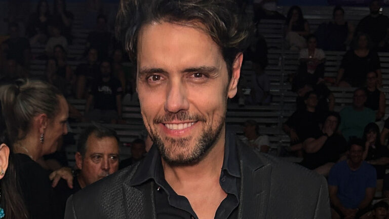 Thiago Arancam canta no Brazilian Fight Night