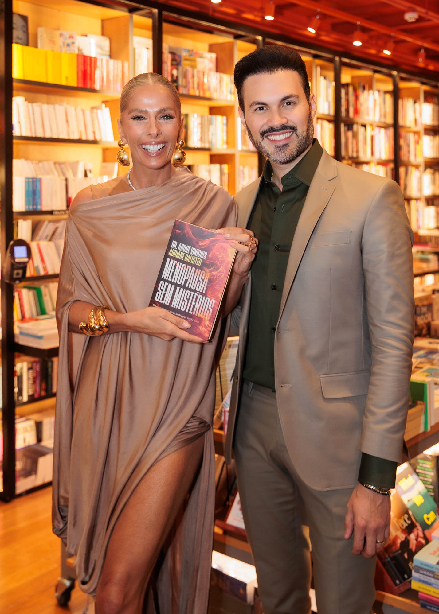 Adriane Galisteu e André Vinicius - Foto: Clayton Felizardo / Brazilnews