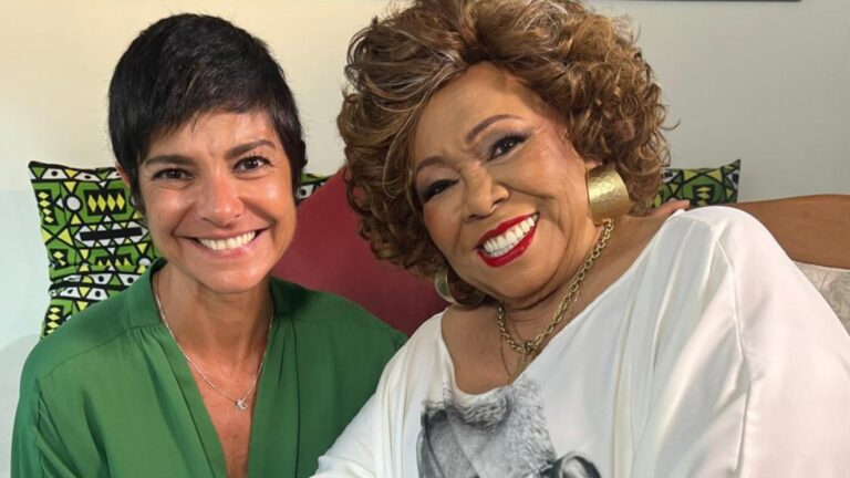 Alcione faz homenagem para Cartola nos 45 anos da morte dele