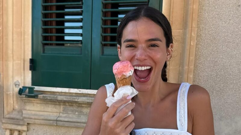 Médico faz alerta para diagnóstico investigado por Bruna Marquezine: 'Histórico de frustrações'