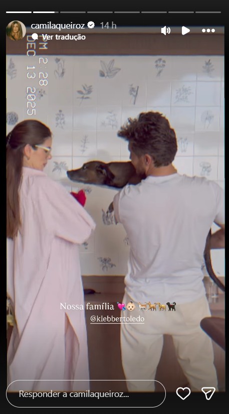 Pets de Camila Queiroz e Klebber Toledo recebem a filha recém-nascida do casal - Foto: Reprodução/Instagram @camilaqueiroz