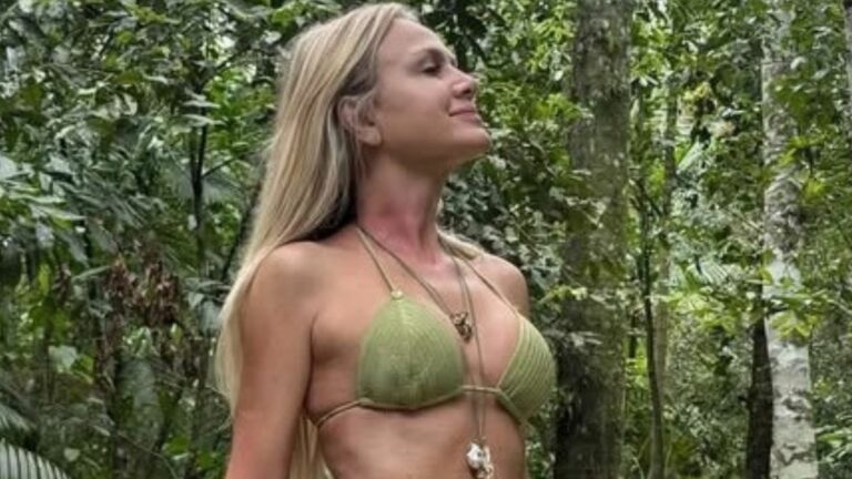 De biquíni, Eliana impressiona ao revelar como está sua barriga