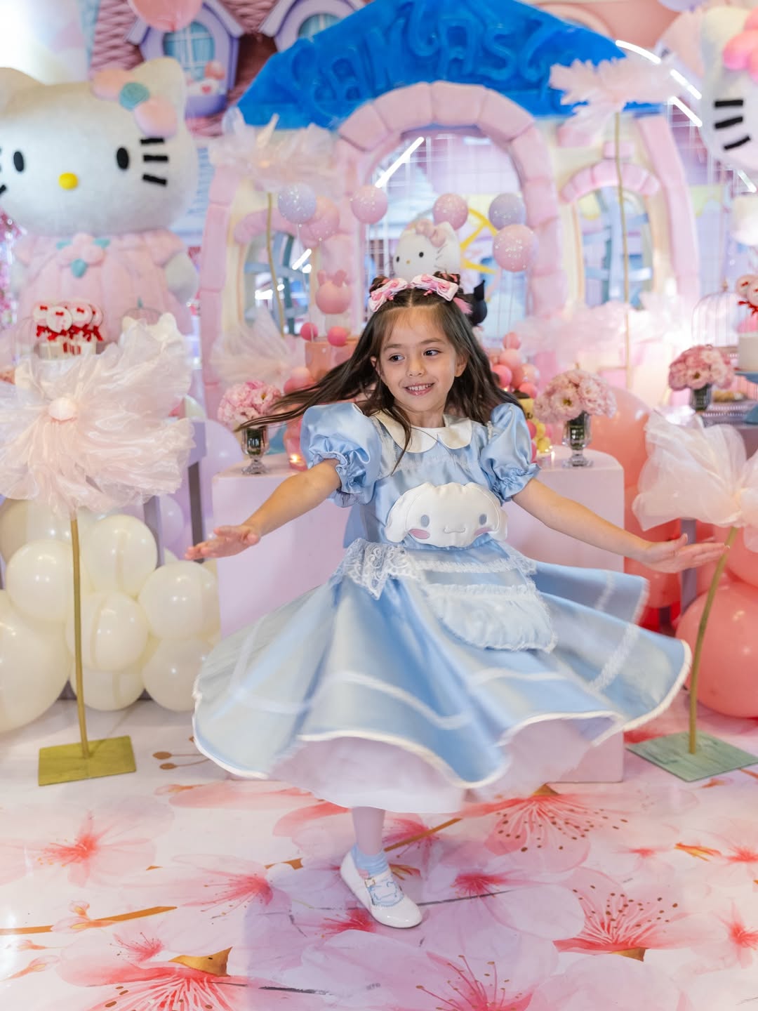 Zoe em sua festa de aniversário de 7 anos - Foto: Reprodução / Instagram @dudanagle