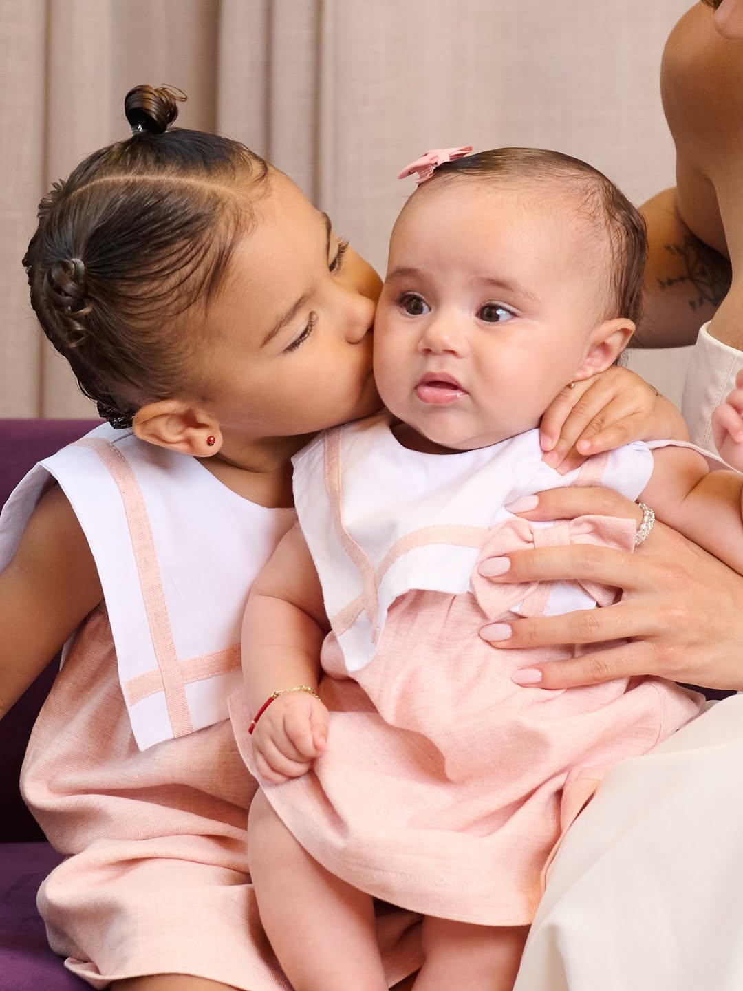 Mavie e Mel, filhas de Neymar e Bruna Biancardi - Foto: Reprodução / Instagram @brunabiancardi / Revista Crescer / Lucas Alves