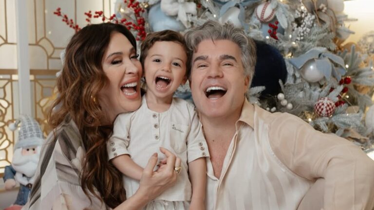 Como cresceu! Claudia Raia compartilha álbum de Natal com o filho, Luca; fotos