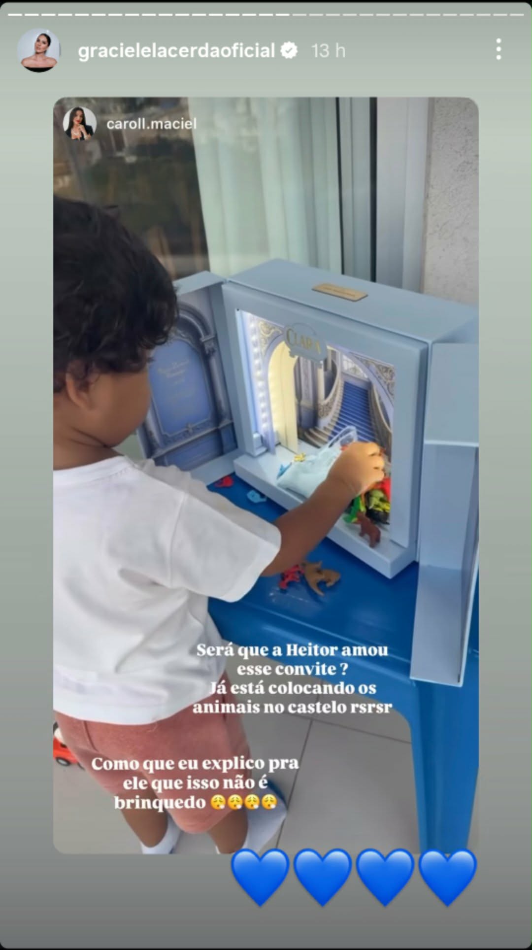 Graciele Lacerda mostra convite da festa da filha