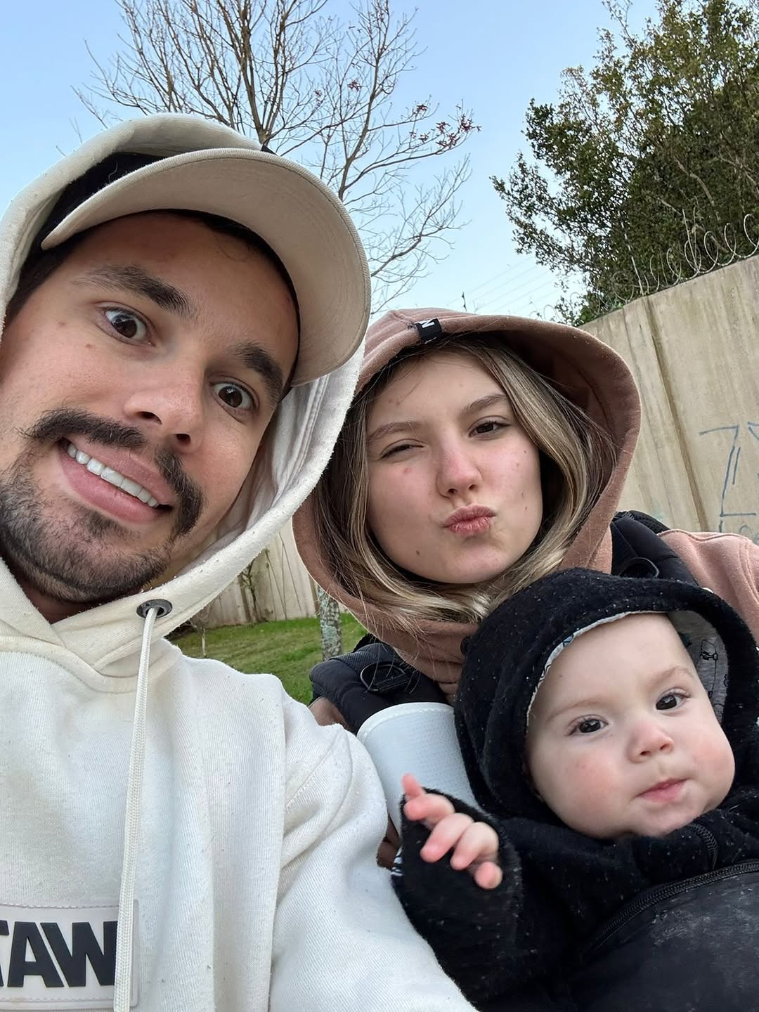 Isabel Veloso e Lucas Borbas são pais de Arthur - Foto: Reprodução / Instagram @lucasborbass 