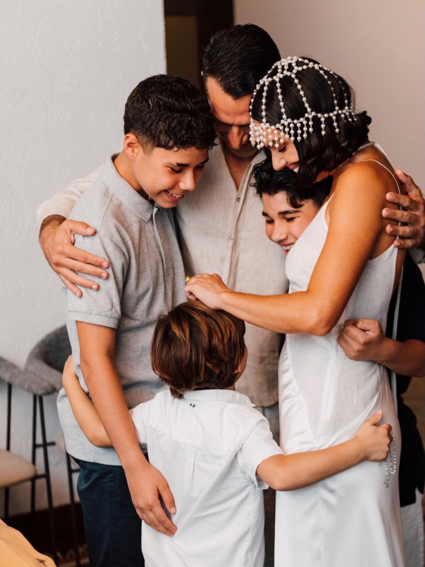 Isis Valverde e Marcus Buaiz com os filhos - Foto: Reprodução / Instagram @marcusbuaiz 