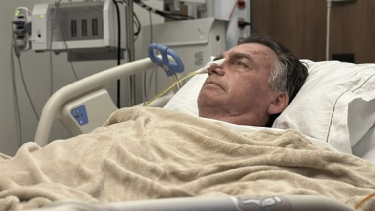 Médico revela estado de saúde de Jair Bolsonaro após cirurgia no dia de Natal