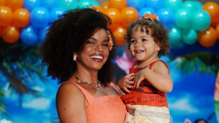 Jeniffer Nascimento reúne família para celebrar os 2 anos da filha; veja fotos