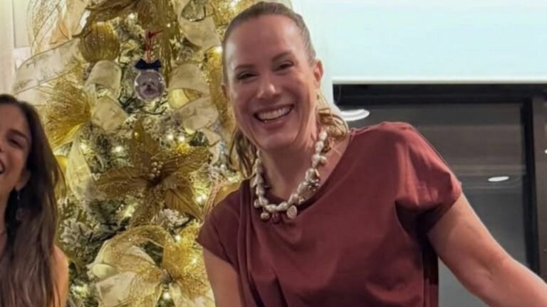 Regina Volpato celebra presença da filha em seu Natal: ‘Presente mais precioso’