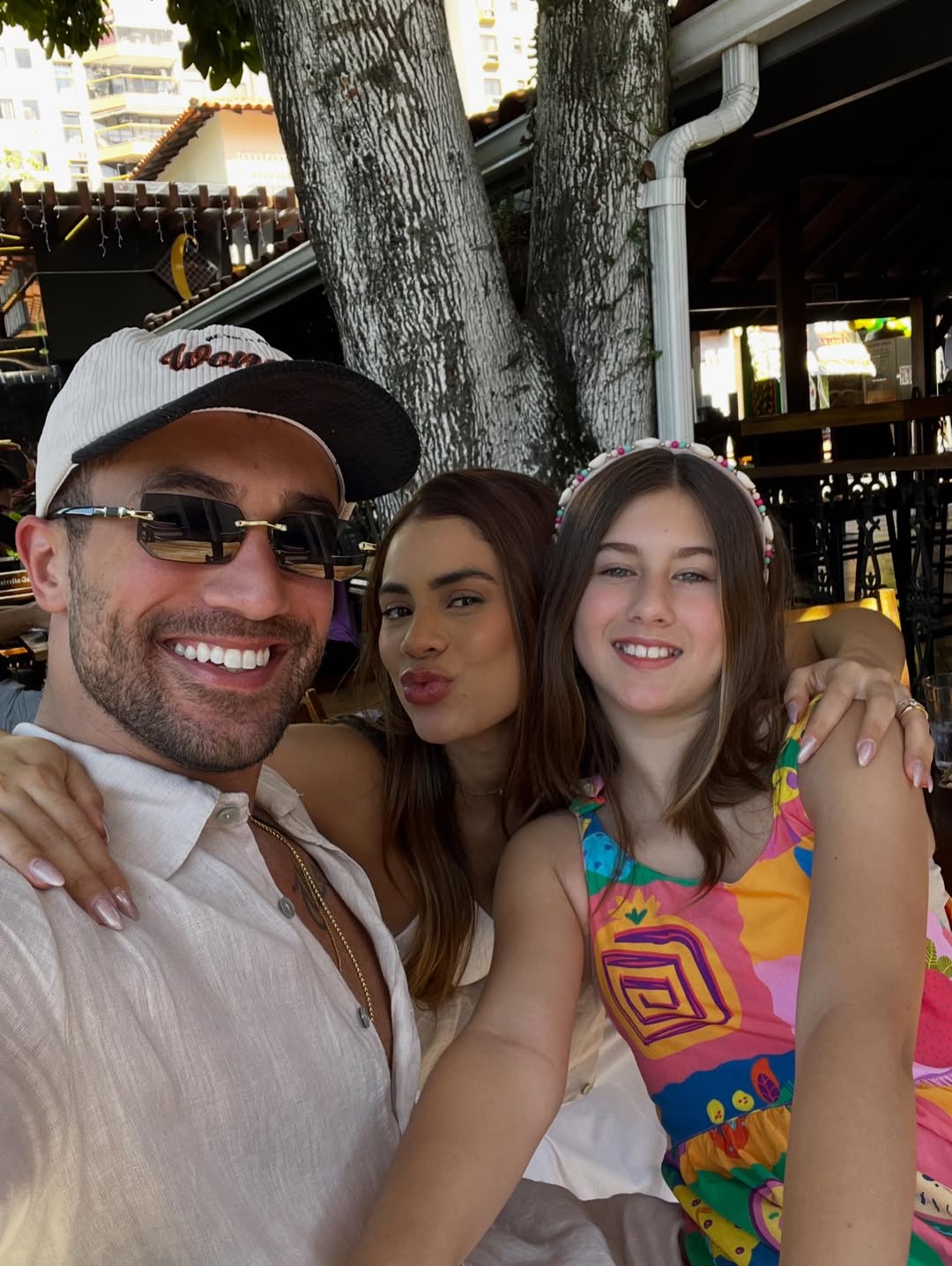 Ricardo Vianna com Lexa e a filha, Cecília - Foto: Reprodução / Instagram @ricardovianna 