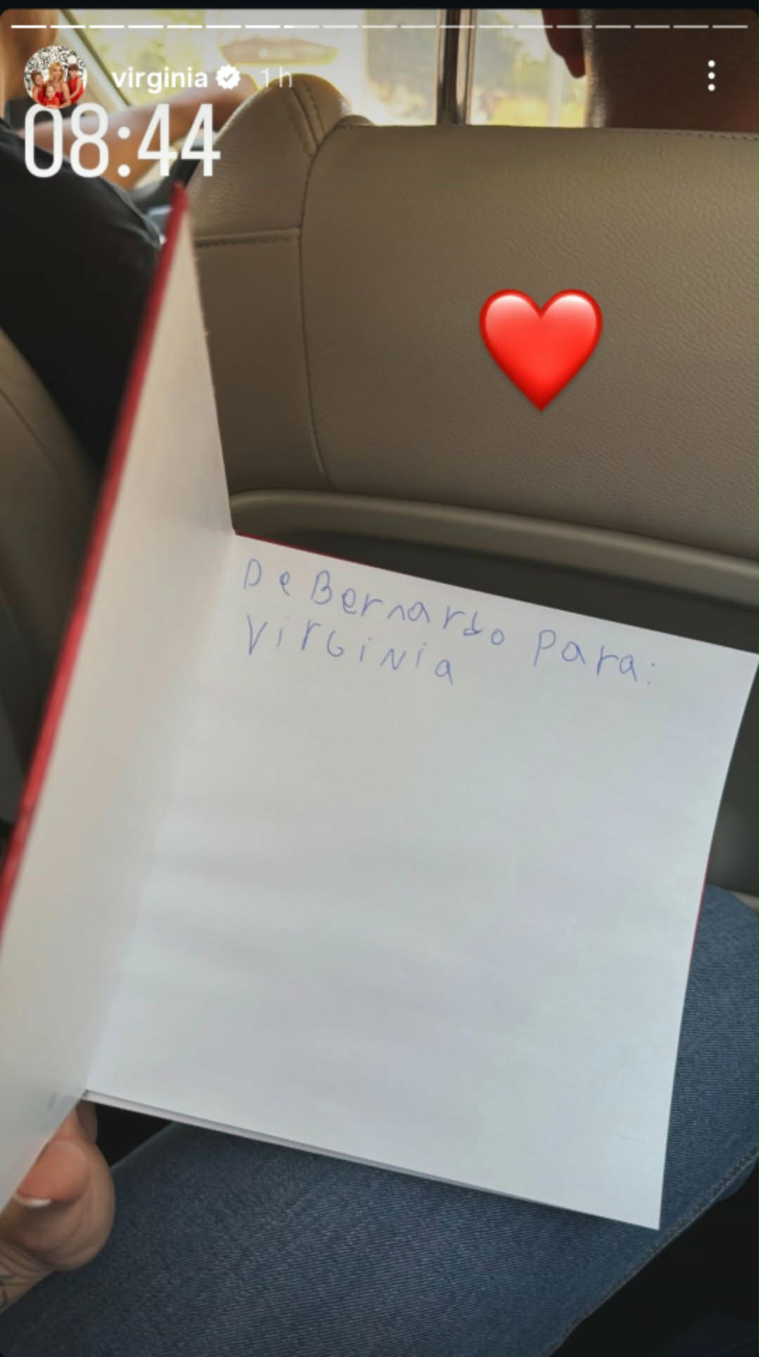 Virginia prestigia irmão caçula de Vini Jr.