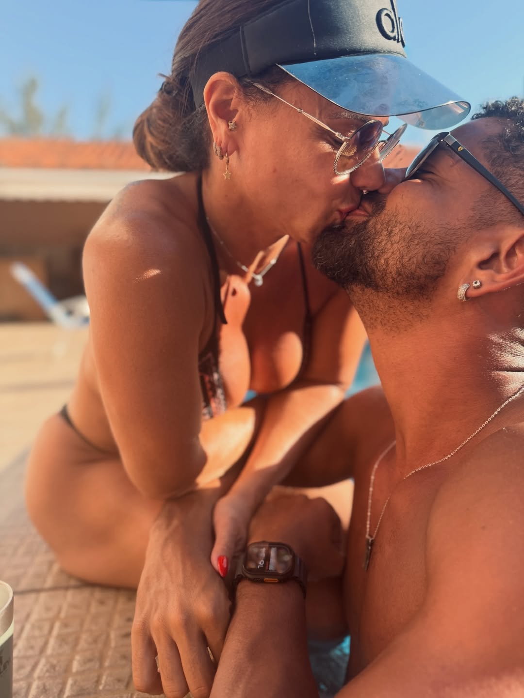 Viviane Araújo com o marido, Guilherme Militão - Foto: Reprodução / Instagram @araujovivianne 