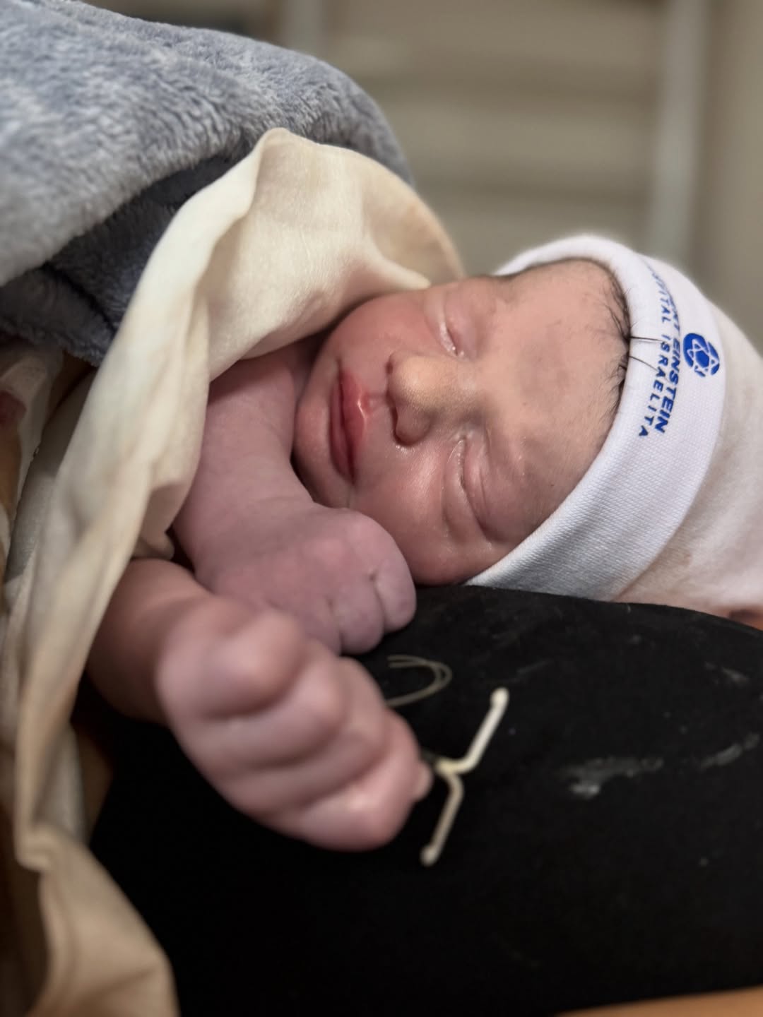 Bia Feres dá à luz seu terceiro filho - Foto: Reprodução / Instagram @biaebrancaferes