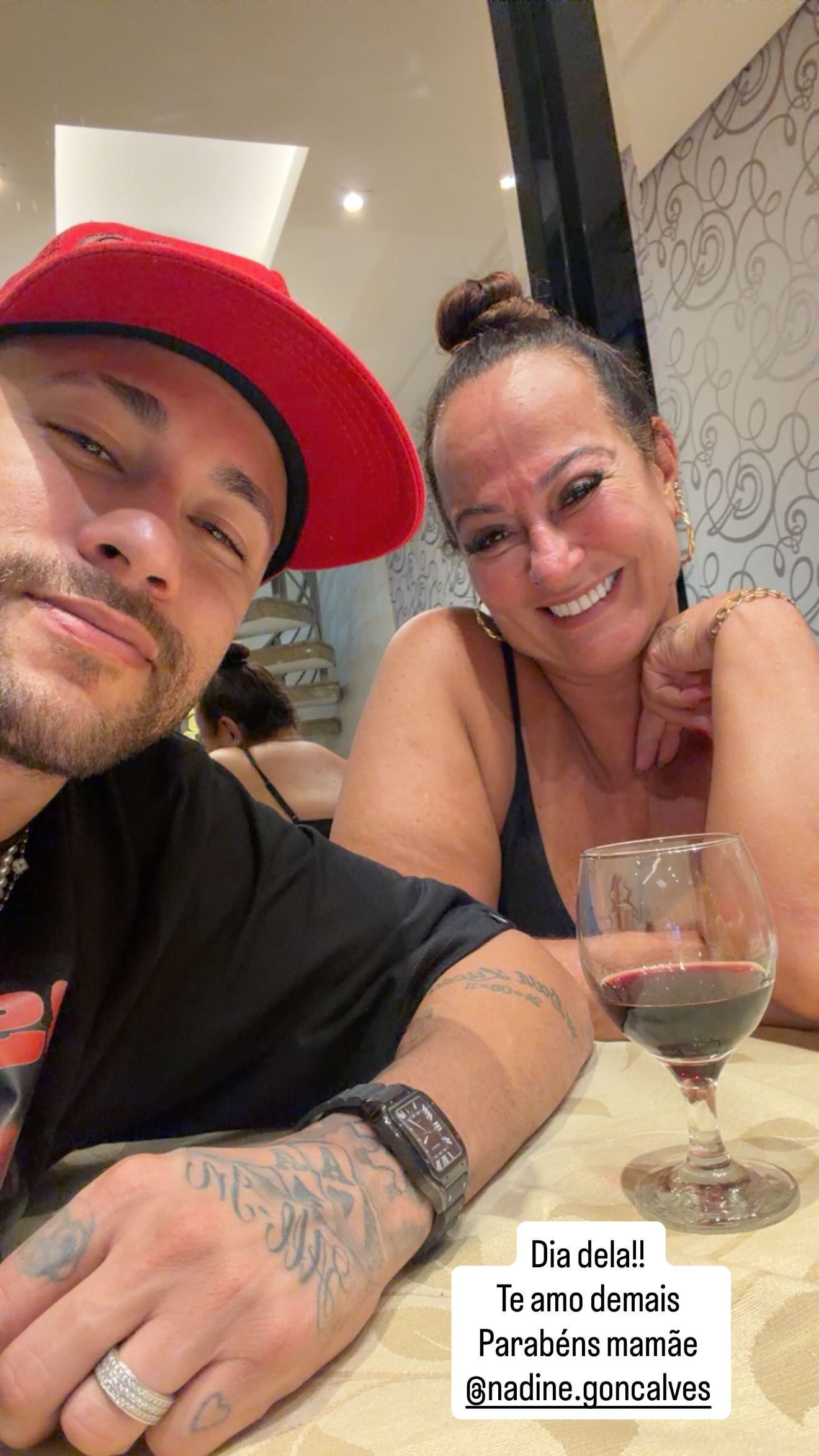Neymar Jr mostra comemoração do aniversário da mãe - Foto: Instagram