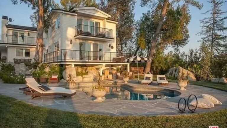 Aos 46 anos, quem é o astro pop dono de uma mansão de R$ 62 milhões com piscina e área de lazer