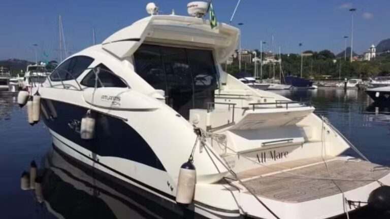 Aos 60 anos, craque quase teve mansão, lancha e carros de luxo em leilão para pagar dívida milionária no Rio