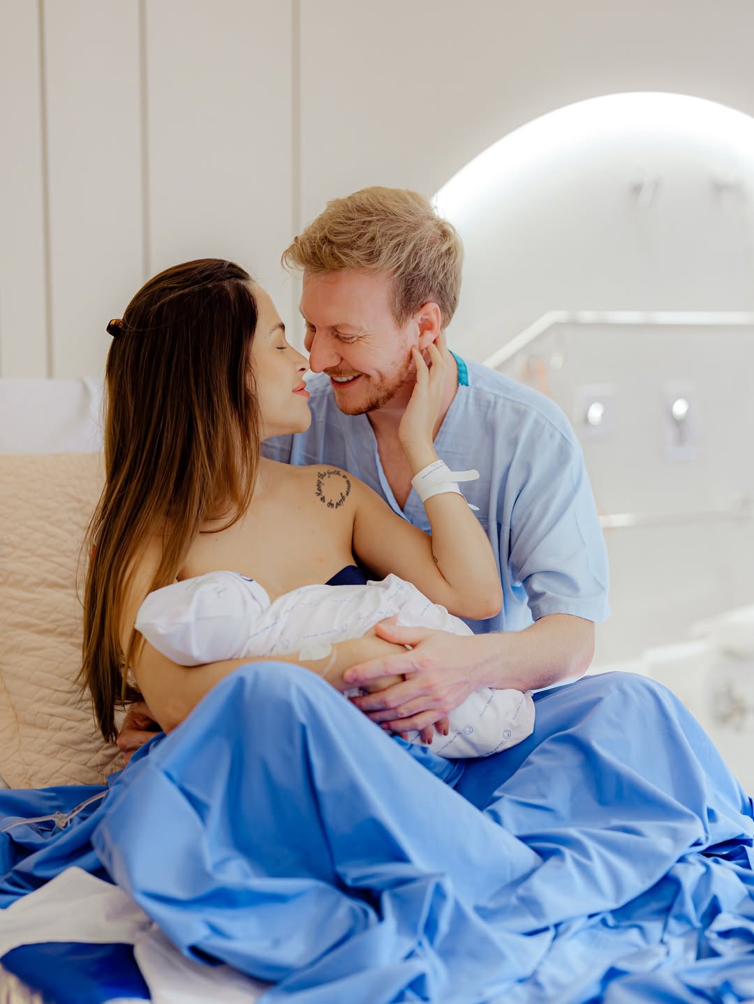 Gabi Luthai e Teo Teló anunciam o nascimento do segundo filho — Foto: Reprodução/Instagram