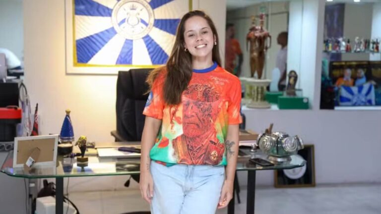 Neta de Lula que vai desfilar no Carnaval já foi defendida por Walcyr Carrasco como atriz
