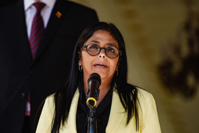 Ex de ator famoso e namorado mais jovem: conheça os amores de Delcy, a nova presidente da Venezuela