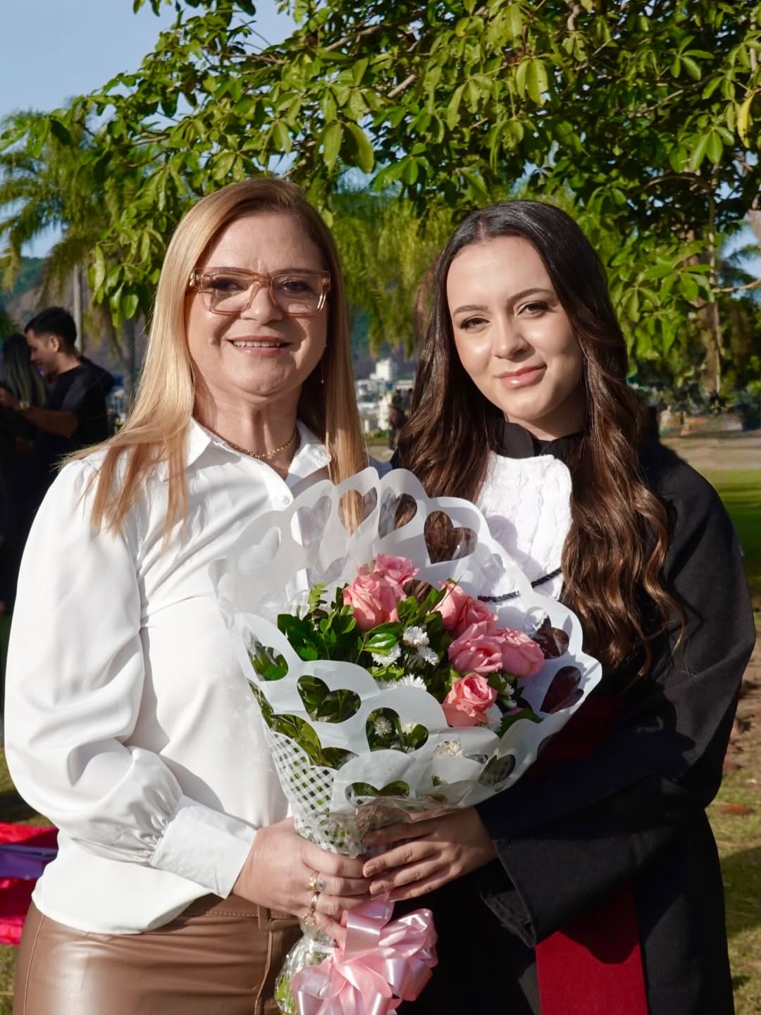 Irmã de Mel Maia celebra formatura - Foto: Instagram @yasminmaia.a