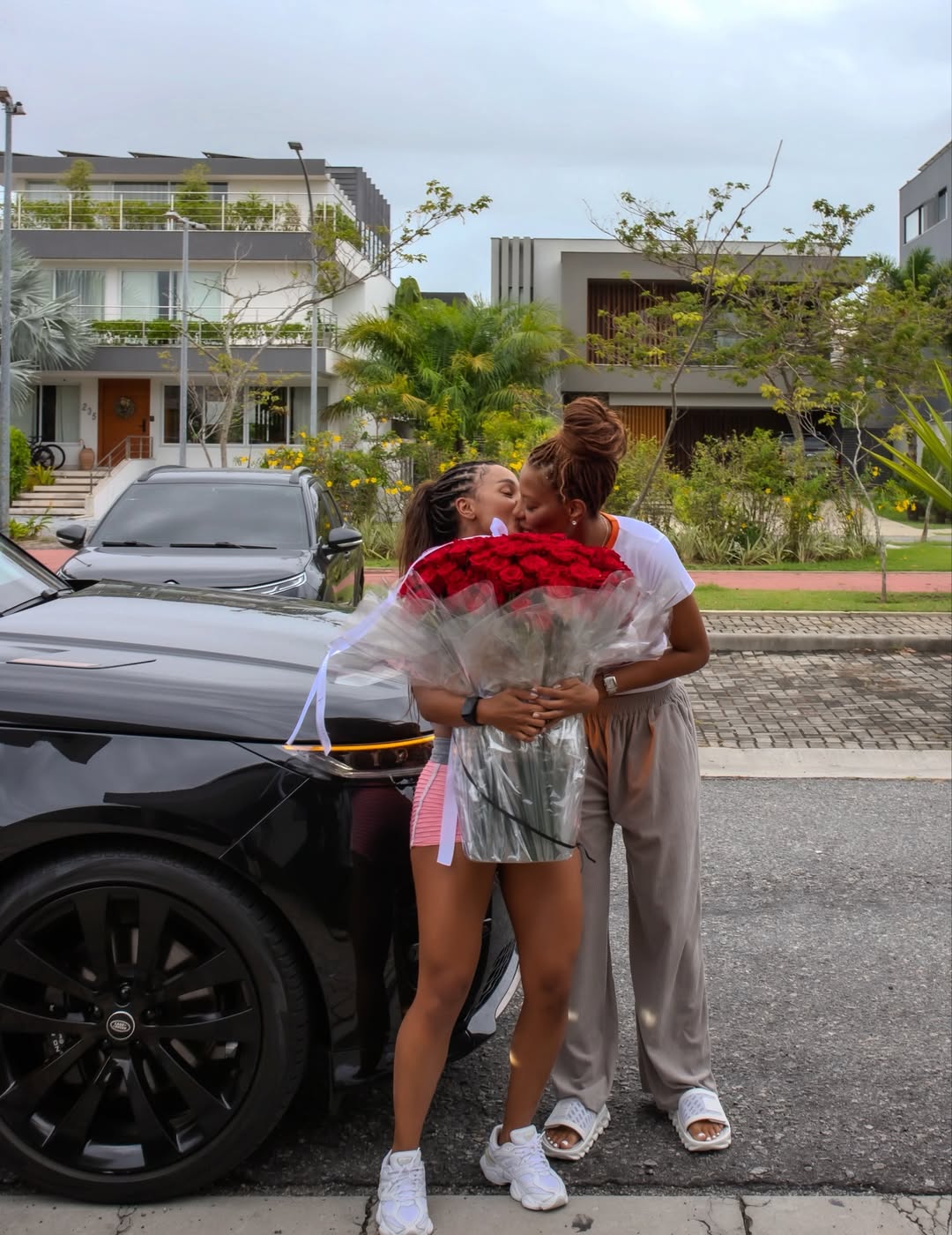 Brunna Gonçalves ganha carro de Ludmilla — Foto: Reprodução/Instagram