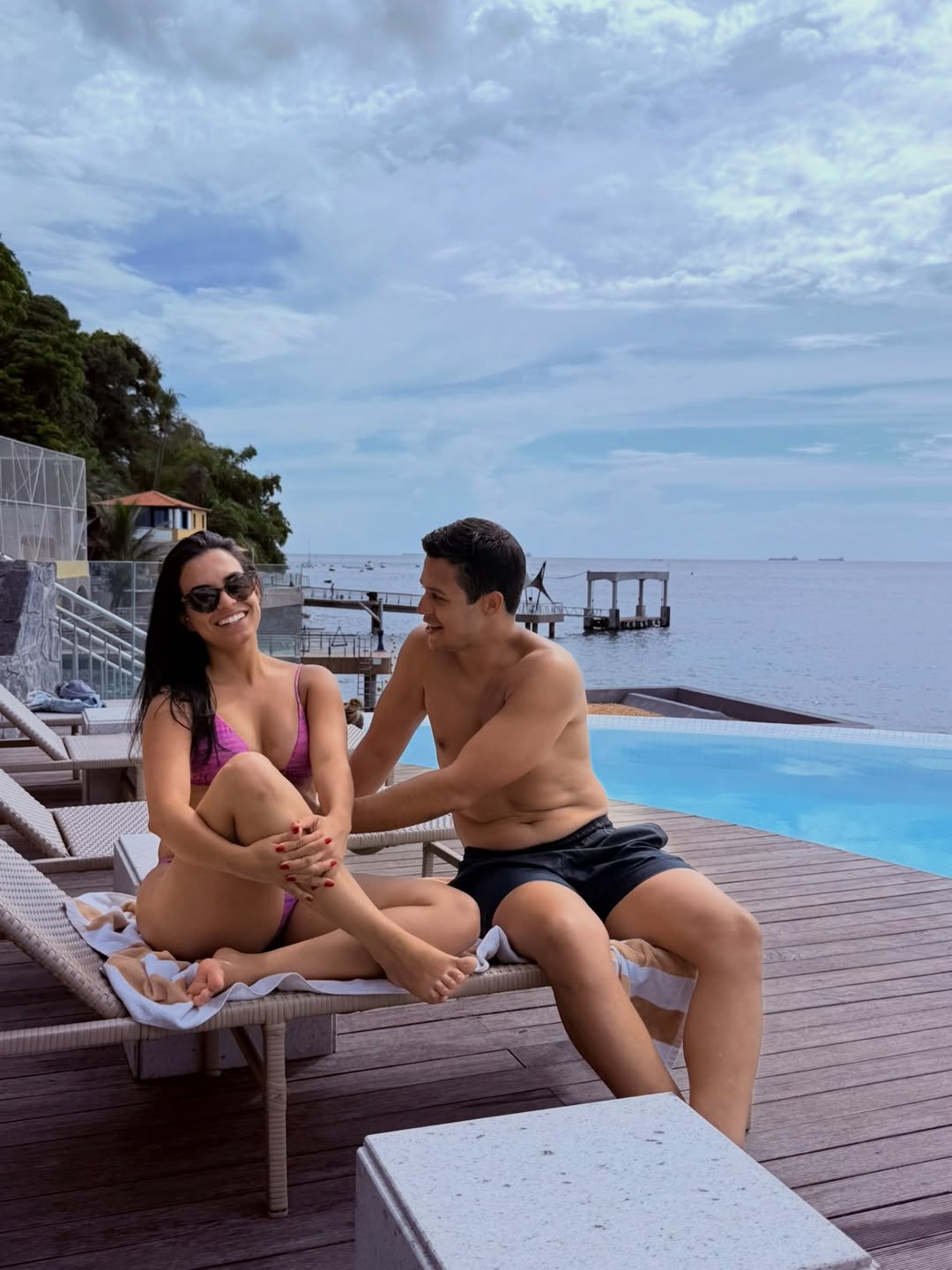 Flora Gil celebra gravidez de casal da GloboNews — Foto: Reprodução/ Instagram