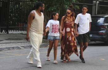 Tais Araújo e Lázaro Ramos curtem passeio com os dois filhos - Foto: Thiago Martins / Agnews