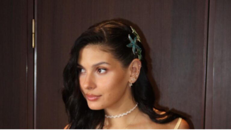 Ana Castela surpreende em look de verão