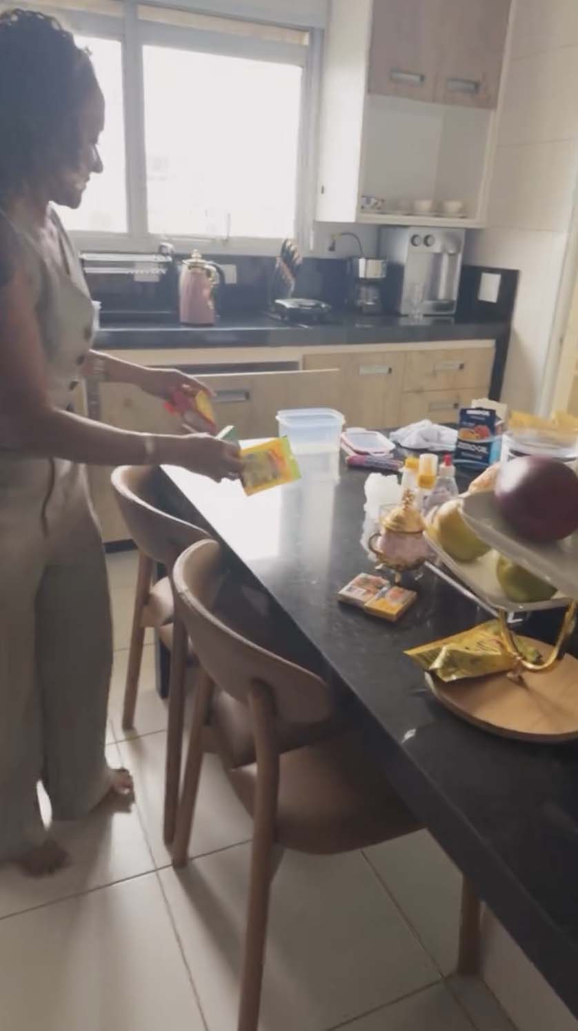 Cozinha do apartamento de Virginia em São Paulo - Foto: Reprodução / Instagram