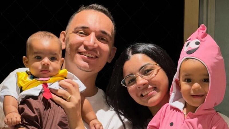 Filhos de Ary Mirelle e João Gomes surgem fantasiados em mesversário do caçula