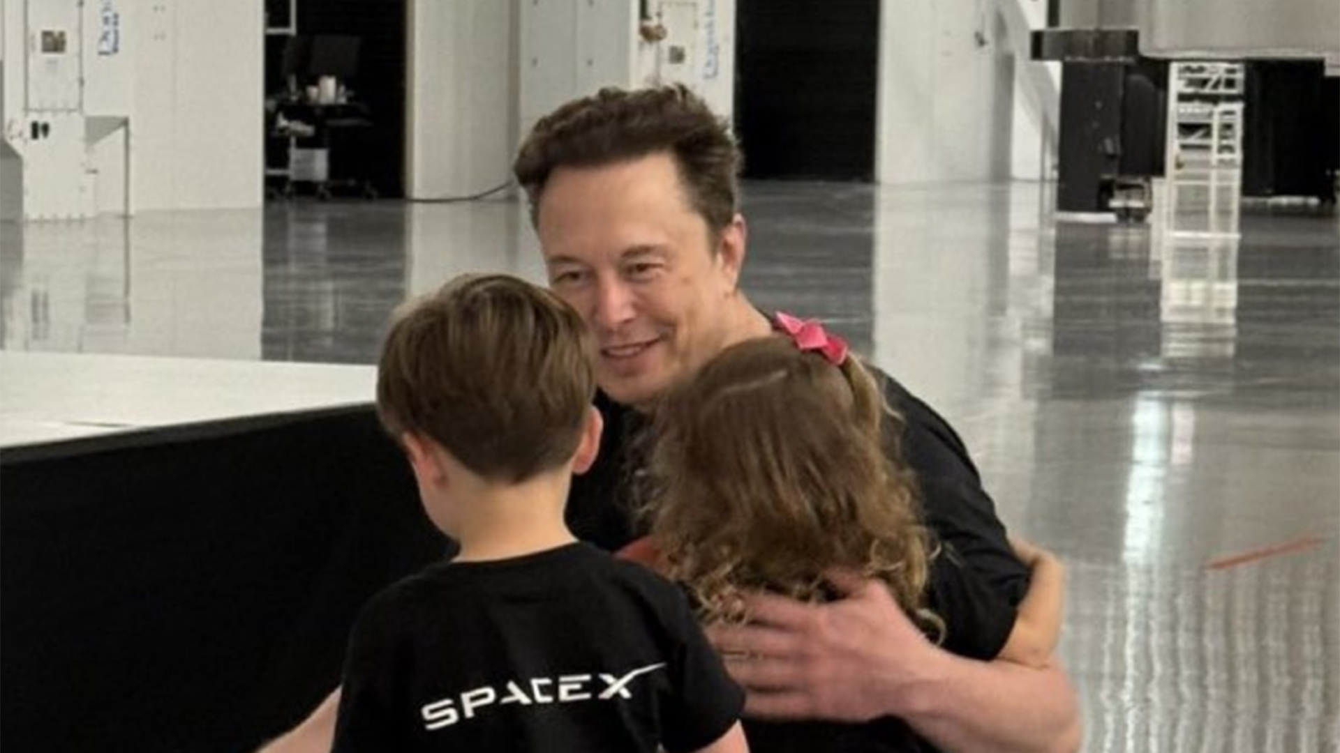 Elon Musk revela a origem dos nomes dos filhos gêmeos - CARAS Brasil