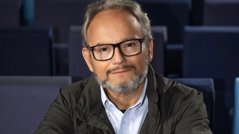 Ernesto Paglia celebra contrato na TV Cultura e famosos parabenizam