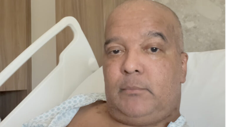 Cantor de pagode fica internado por 40 dias após diagnóstico de doença grave